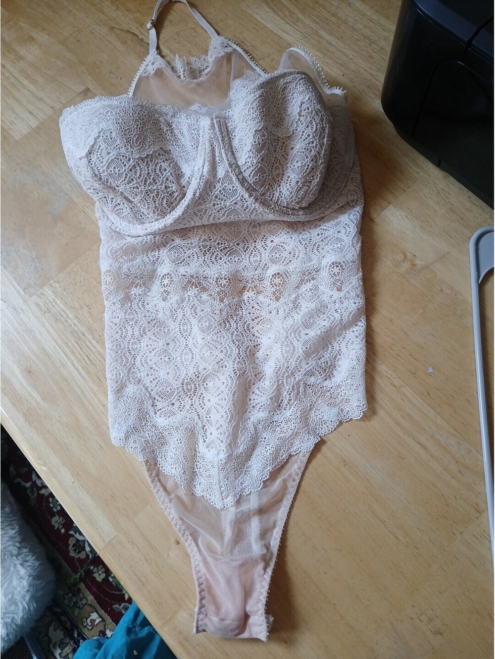 Victoria's Secret 32d 170 - 88a D70 White Teddy Sexy Lace Romantic Shear Halter